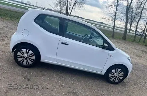 VOLKSWAGEN Up! 