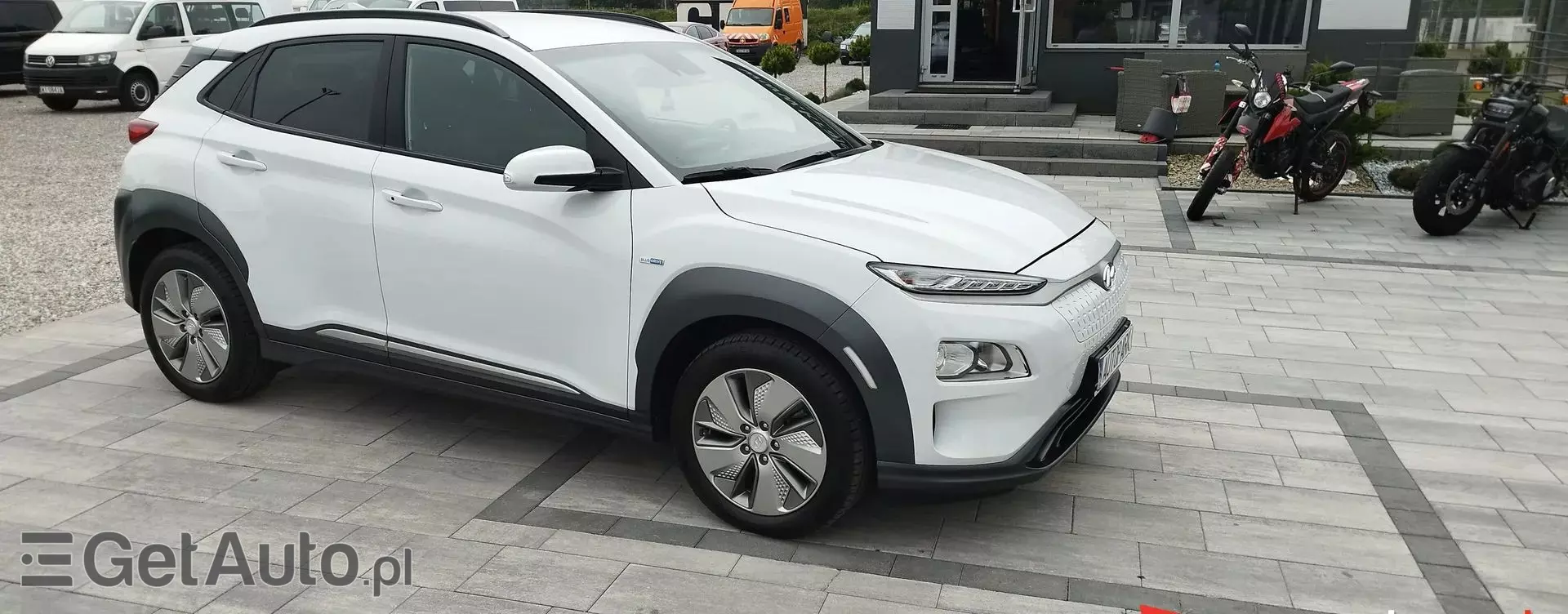 HYUNDAI Kona 39.2 kWh Standard-range (136 KM) Electric