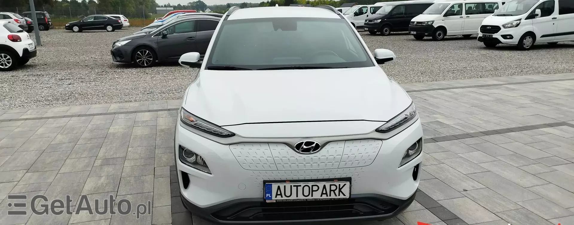HYUNDAI Kona 39.2 kWh Standard-range (136 KM) Electric