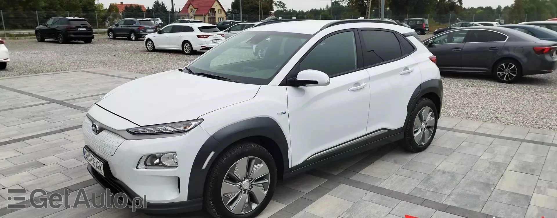 HYUNDAI Kona 39.2 kWh Standard-range (136 KM) Electric