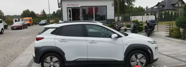 HYUNDAI Kona 39.2 kWh Standard-range (136 KM) Electric