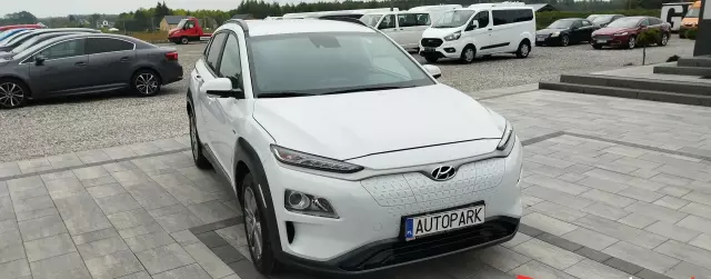 HYUNDAI Kona 39.2 kWh Standard-range (136 KM) Electric