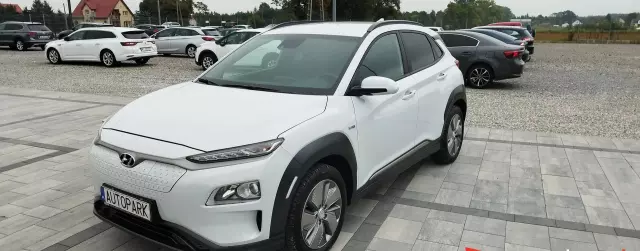 HYUNDAI Kona 39.2 kWh Standard-range (136 KM) Electric