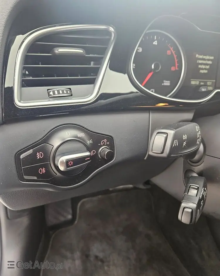 AUDI A4 Avant 2.0 TDI DPF clean diesel multitronic S line Sportpaket