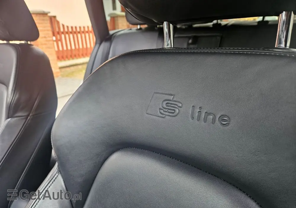 AUDI A4 Avant 2.0 TDI DPF clean diesel multitronic S line Sportpaket