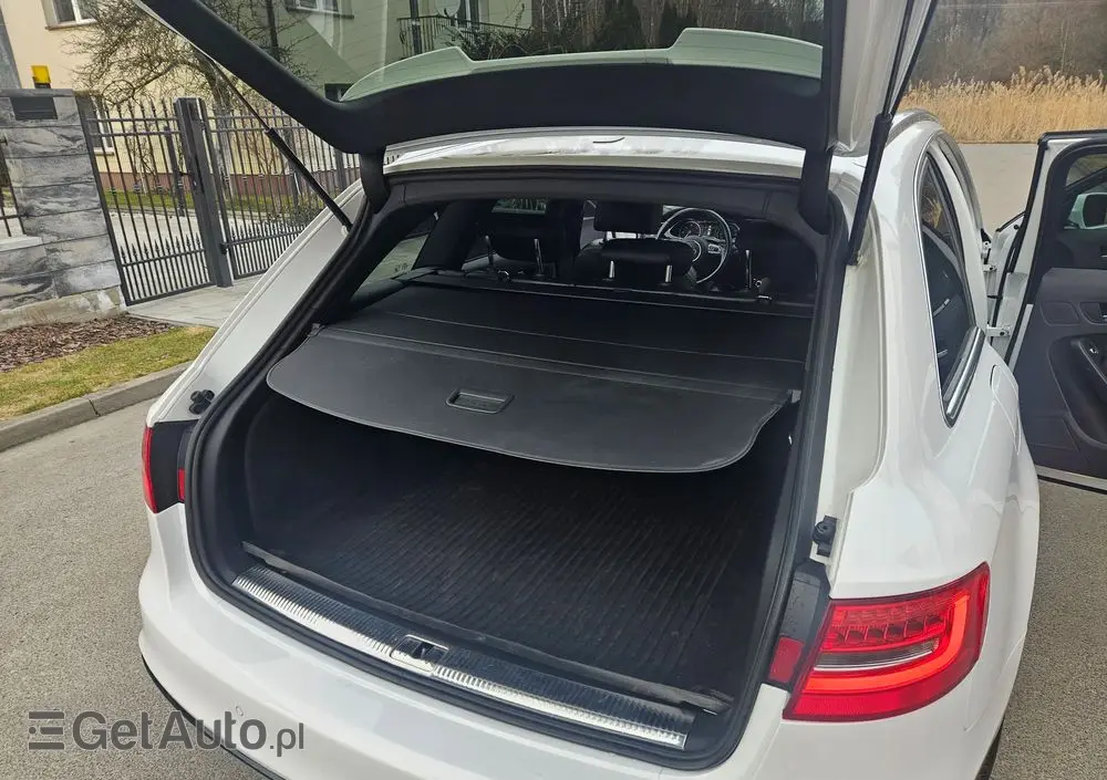 AUDI A4 Avant 2.0 TDI DPF clean diesel multitronic S line Sportpaket