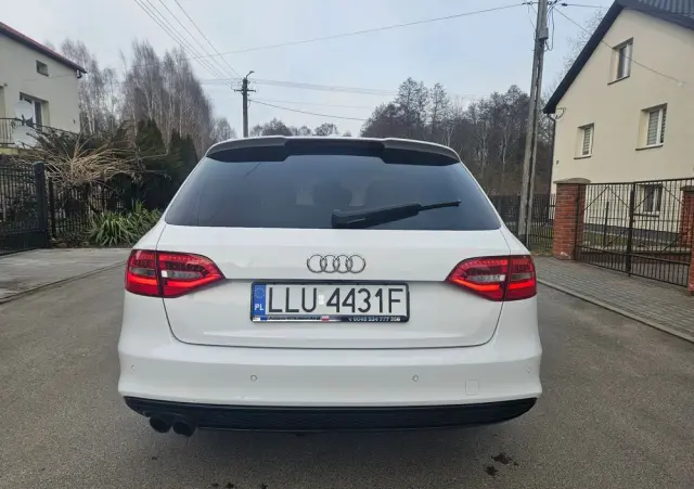 AUDI A4 Avant 2.0 TDI DPF clean diesel multitronic S line Sportpaket