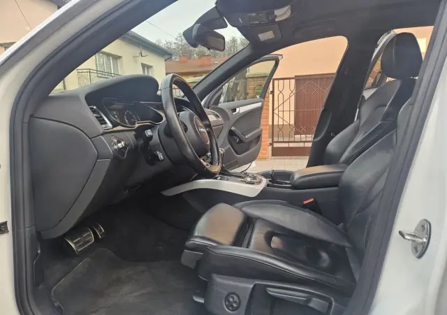 AUDI A4 Avant 2.0 TDI DPF clean diesel multitronic S line Sportpaket