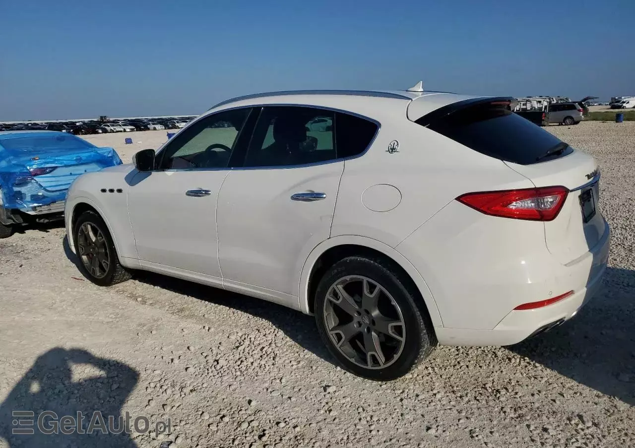 MASERATI Levante  S Essence