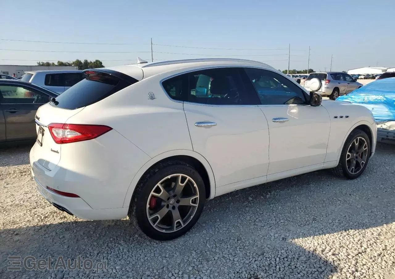 MASERATI Levante  S Essence