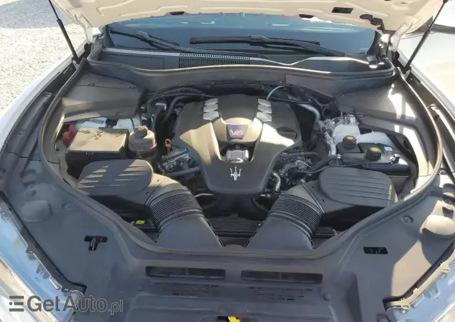 MASERATI Levante  S Essence