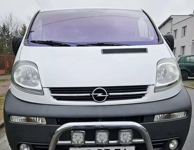 OPEL Vivaro 