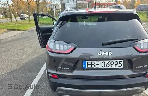 JEEP Cherokee 