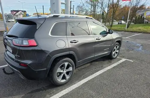 JEEP Cherokee 