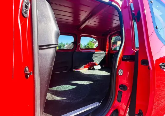 PEUGEOT Partner 1.5 BlueHDi MR`19 E6.2 2.4t 