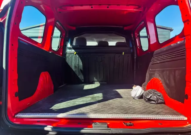 PEUGEOT Partner 1.5 BlueHDi MR`19 E6.2 2.4t 