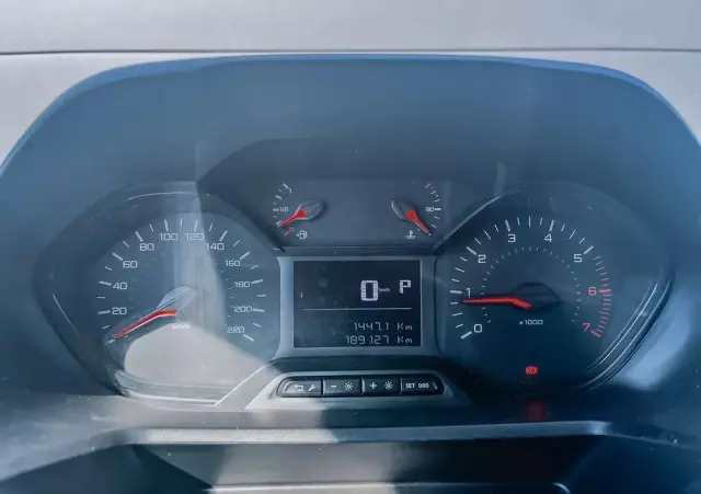 PEUGEOT Partner 1.5 BlueHDi MR`19 E6.2 2.4t 