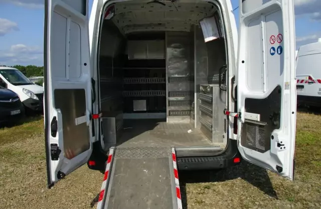 RENAULT Master 