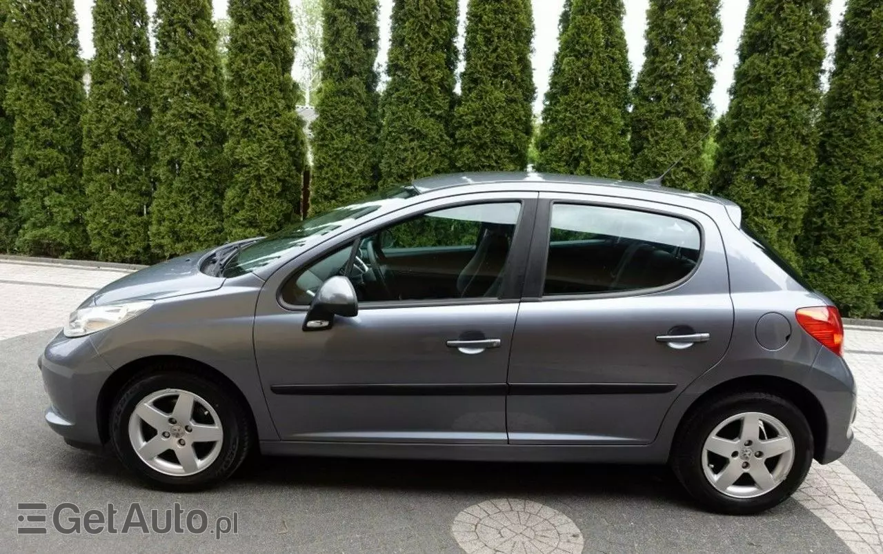 PEUGEOT 207 