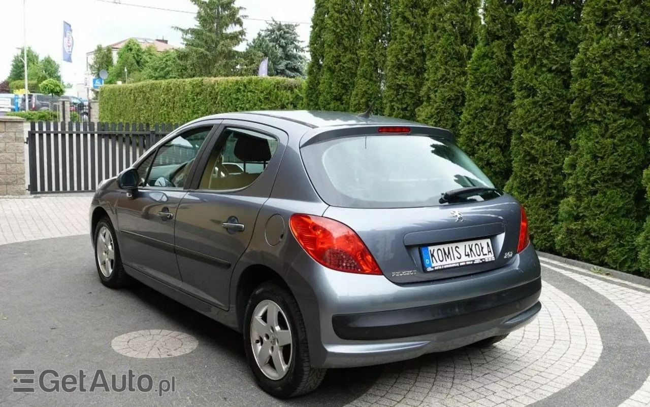 PEUGEOT 207 