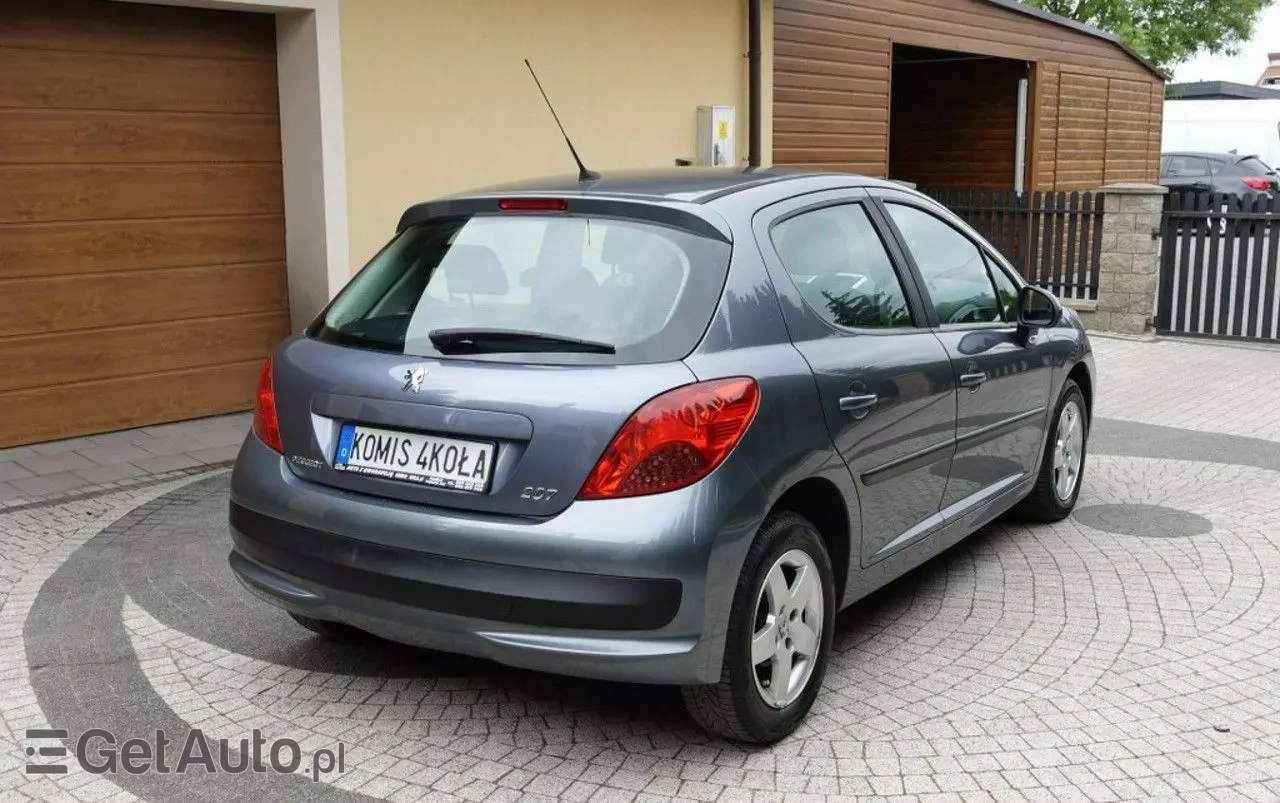 PEUGEOT 207 