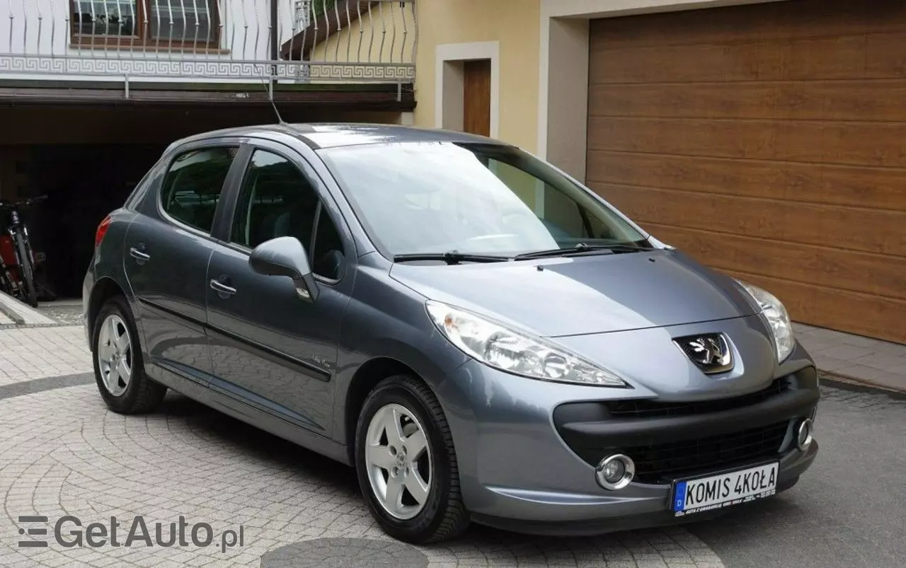 PEUGEOT 207 