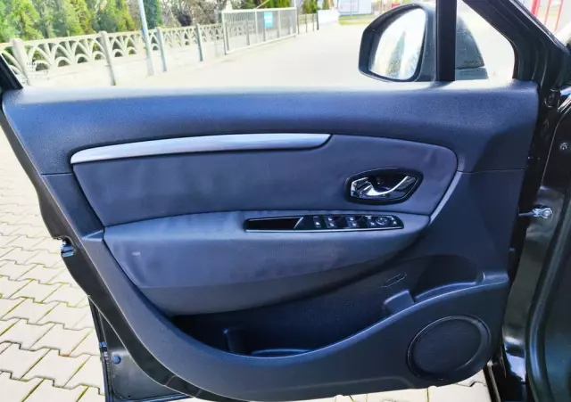 RENAULT Grand Scenic ENERGY dCi 110 INTENS