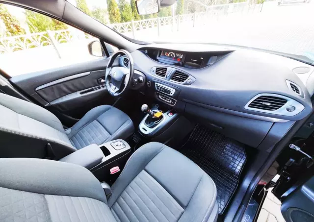 RENAULT Grand Scenic ENERGY dCi 110 INTENS