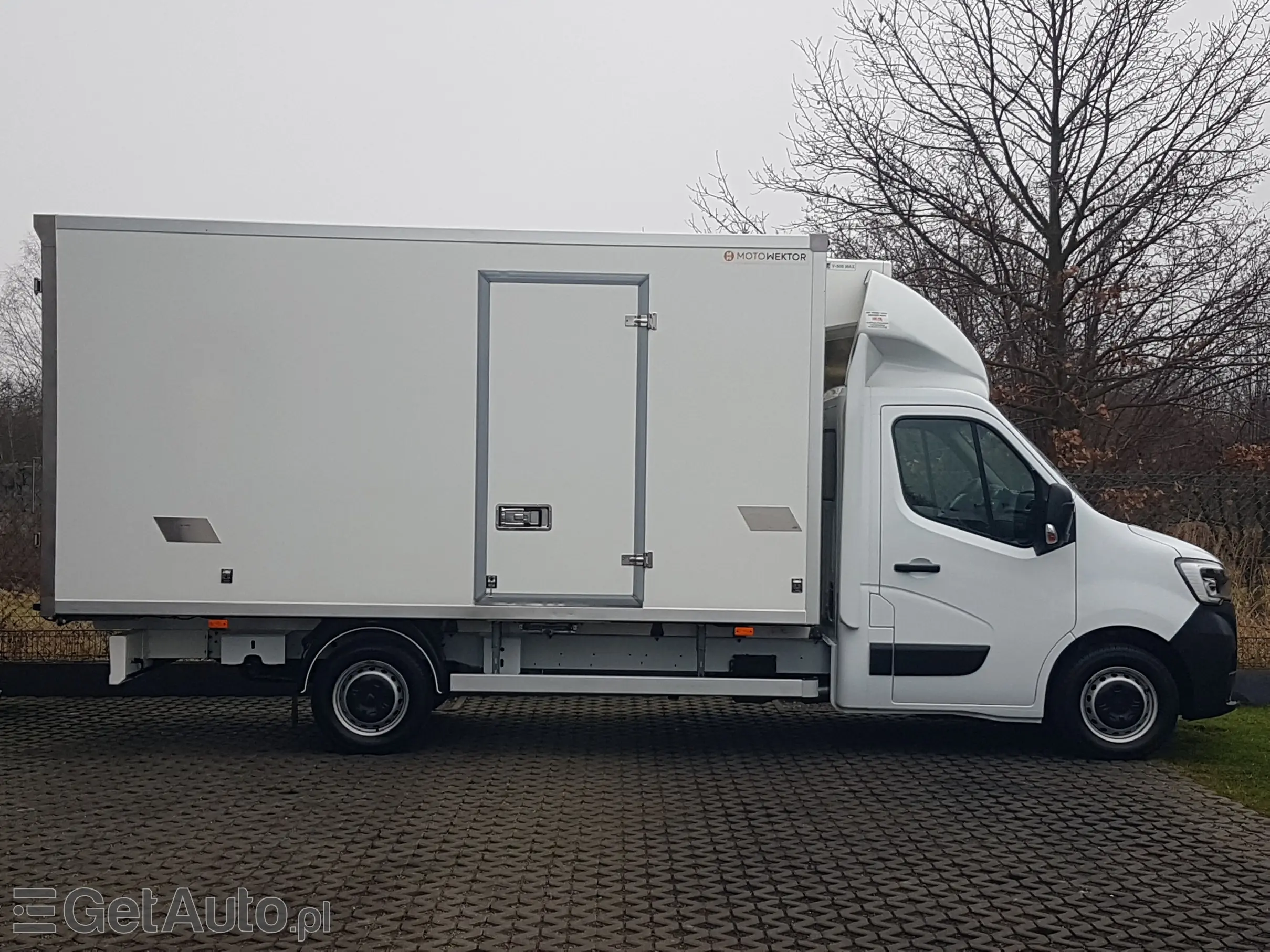 RENAULT MASTER 8EP CHŁODNIA MROŹNIA  4,22x2,10x2,01 IZOTERMA AGREGAT THERMO KING V-500 MAX