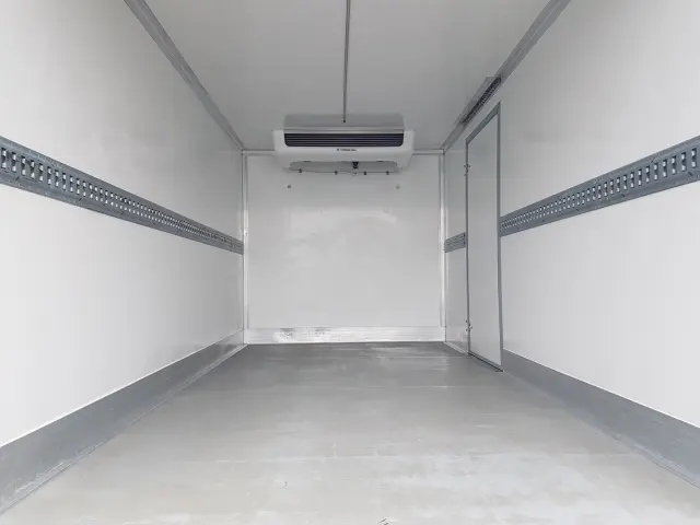 RENAULT MASTER 8EP CHŁODNIA MROŹNIA  4,22x2,10x2,01 IZOTERMA AGREGAT THERMO KING V-500 MAX