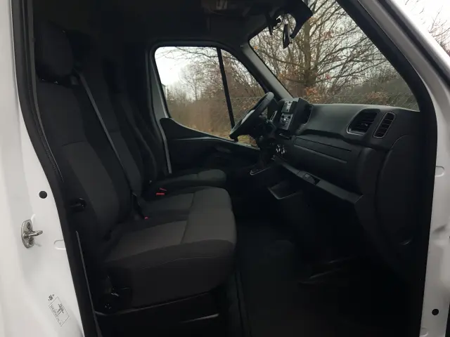 RENAULT MASTER 8EP CHŁODNIA MROŹNIA  4,22x2,10x2,01 IZOTERMA AGREGAT THERMO KING V-500 MAX