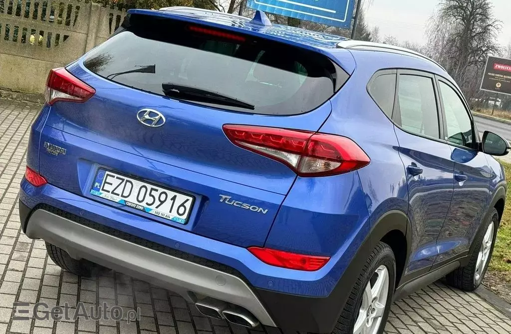 HYUNDAI Tucson 