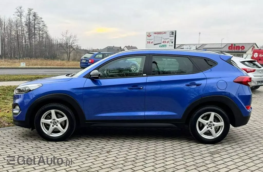 HYUNDAI Tucson 