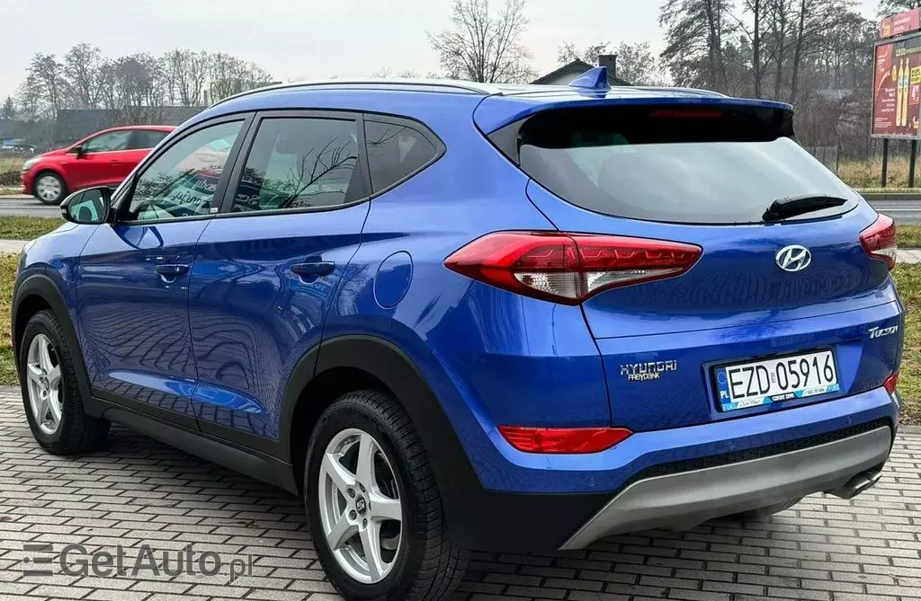 HYUNDAI Tucson 