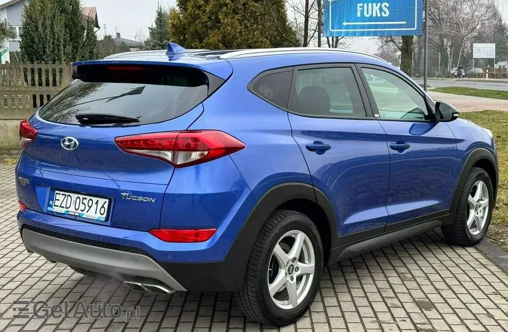 HYUNDAI Tucson 