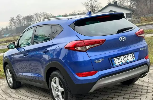 HYUNDAI Tucson 