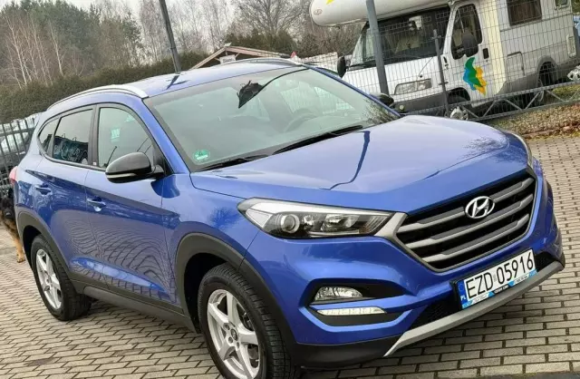 HYUNDAI Tucson 