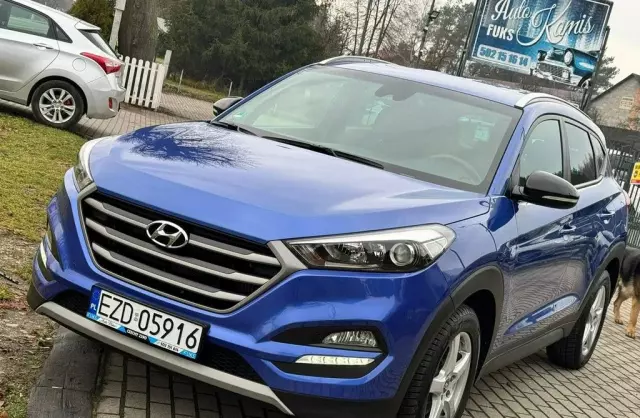 HYUNDAI Tucson 