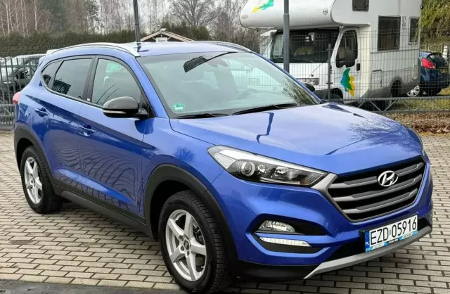HYUNDAI Tucson 