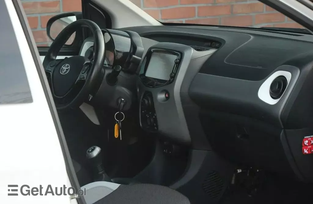 TOYOTA Aygo 