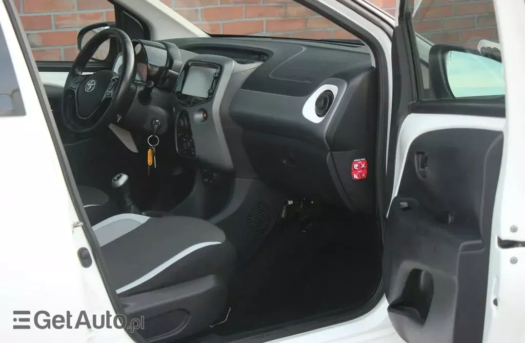 TOYOTA Aygo 
