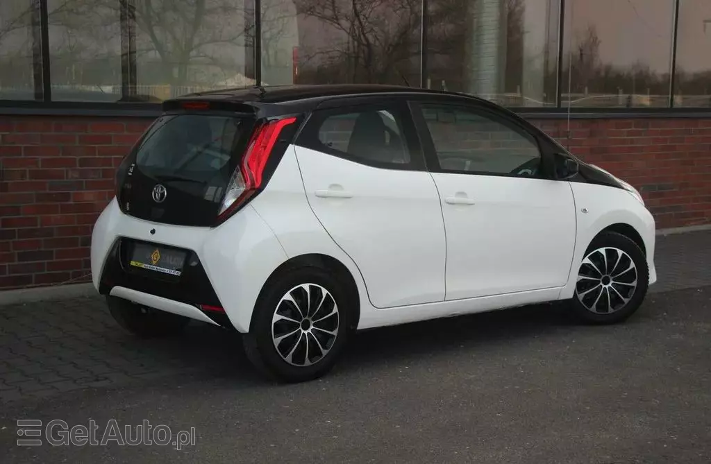 TOYOTA Aygo 
