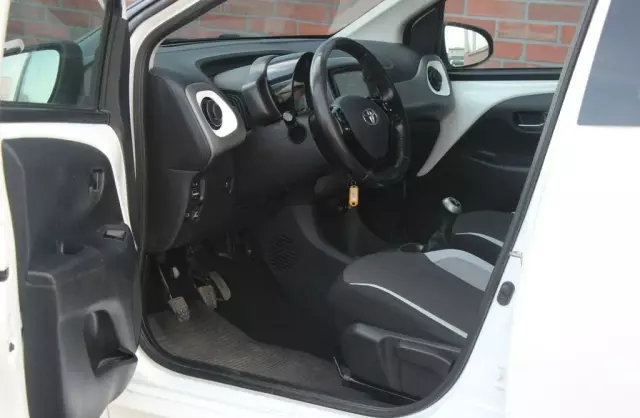 TOYOTA Aygo 