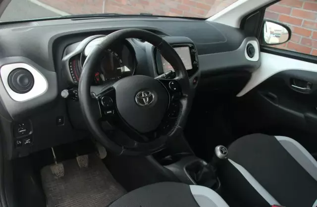 TOYOTA Aygo 
