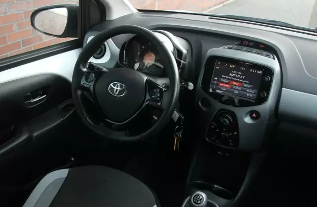 TOYOTA Aygo 