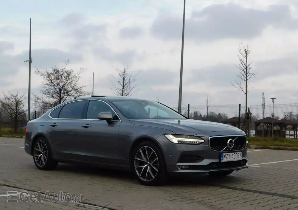 VOLVO S90 T5 Geartronic Momentum