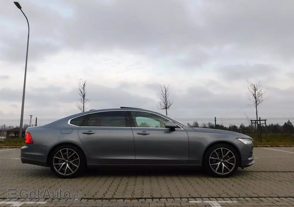VOLVO S90 T5 Geartronic Momentum