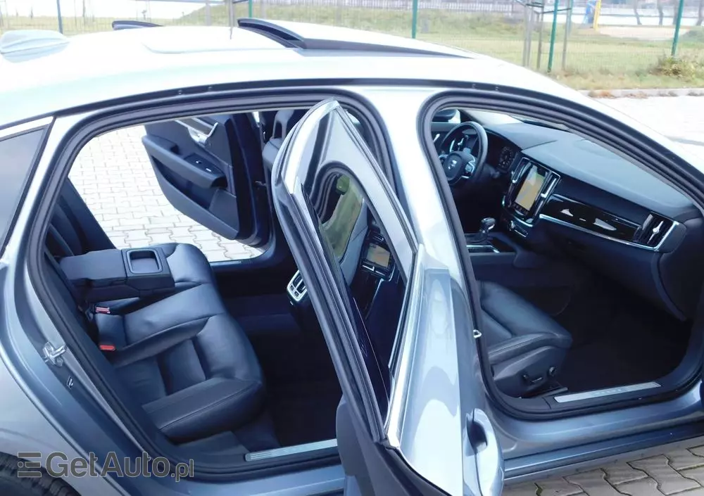 VOLVO S90 T5 Geartronic Momentum