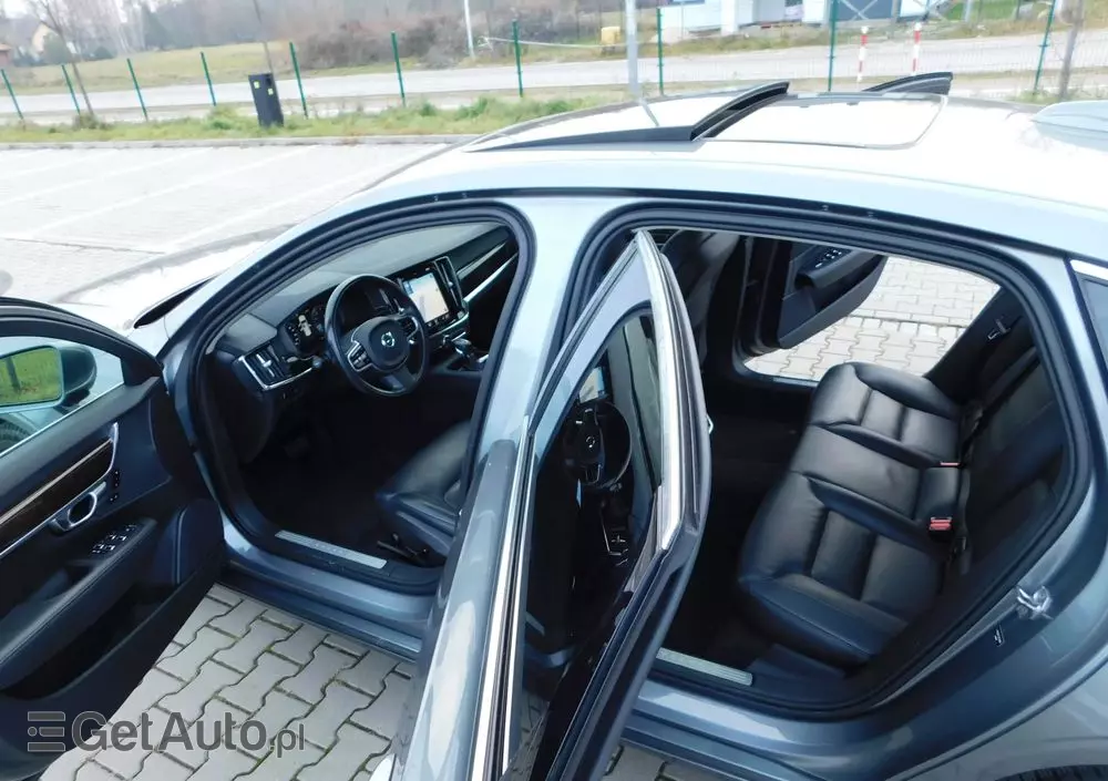 VOLVO S90 T5 Geartronic Momentum