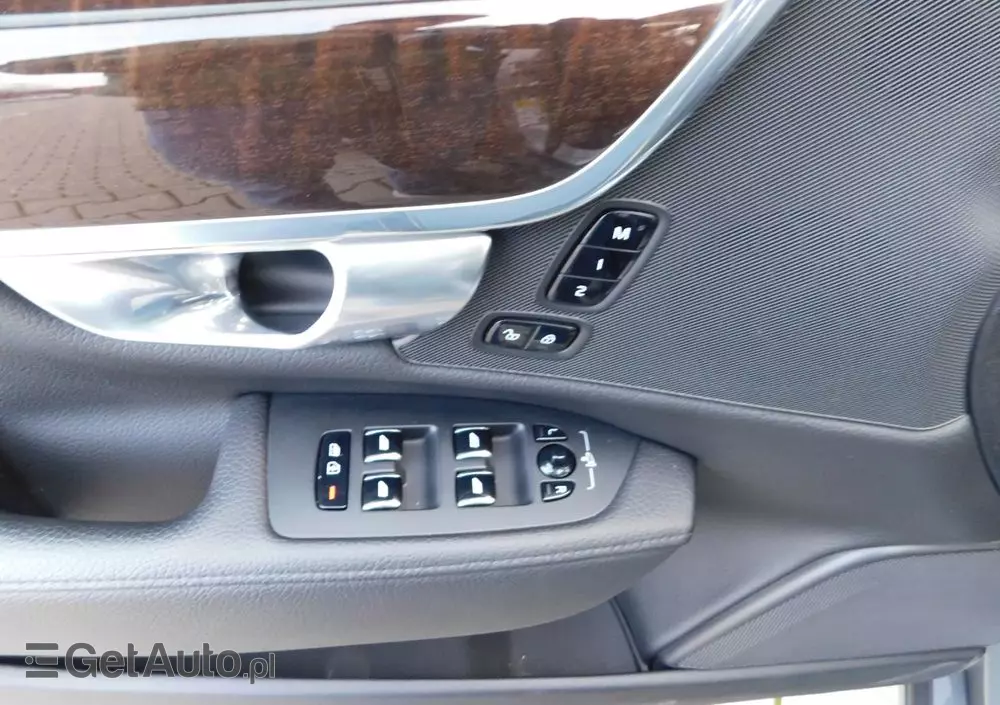VOLVO S90 T5 Geartronic Momentum